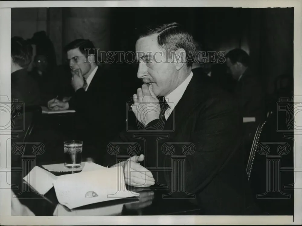 Senator Dale Winthrop